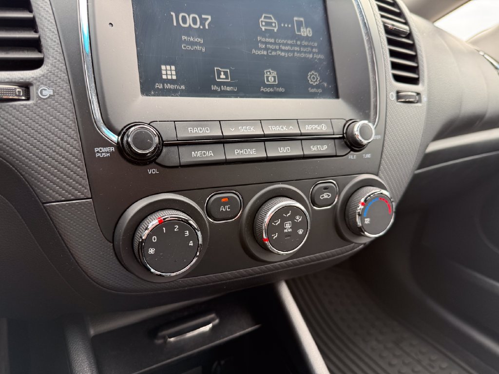 Used 2017 Kia Forte S FWD image 27