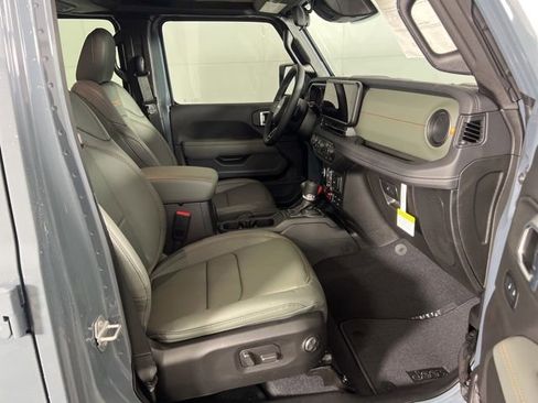 New 2026 Jeep Gladiator Mojave AWD/4WD image 11