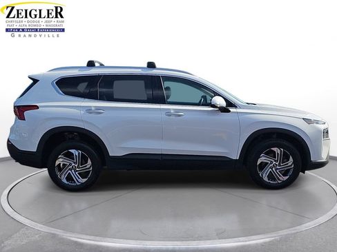 Used 2023 Hyundai Santa Fe SEL AWD/4WD image 4
