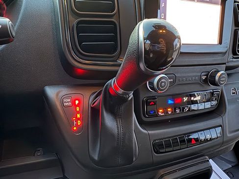 Used 2023 RAM ProMaster 2500 image 32