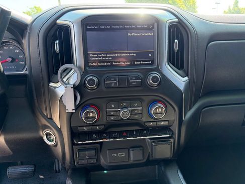 Used 2019 Chevrolet Silverado 1500 LT Trail Boss AWD/4WD image 29