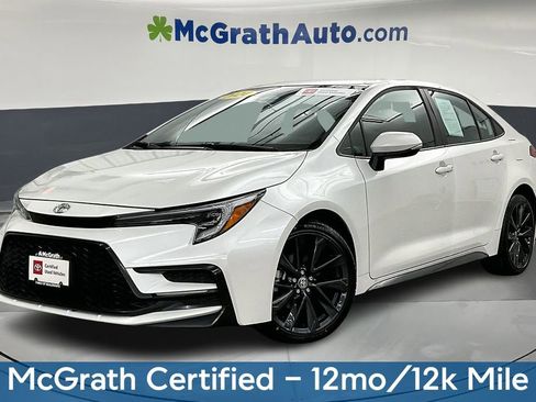Used 2024 Toyota Corolla SE FWD image 2