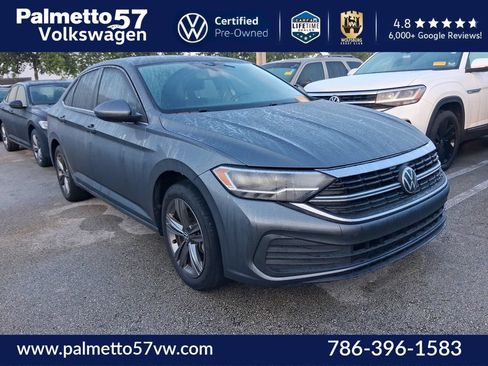 Used 2022 Volkswagen Jetta SE FWD image 1