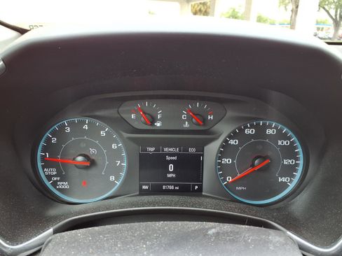 Used 2020 Chevrolet Equinox LS image 16