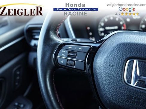 Used 2025 Honda Pilot Black Edition image 21