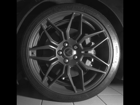 Used 2023 Chevrolet Corvette Z06 RWD image 23