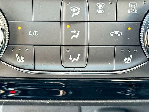 Used 2023 Buick Encore GX Preferred w/ Cold Weather Comfort Package image 19