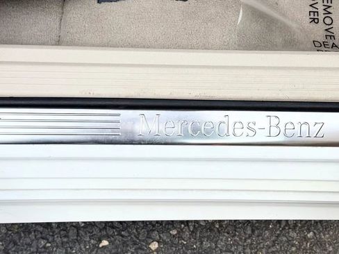 Used 2014 Mercedes-Benz E 350 4MATIC Sedan image 41