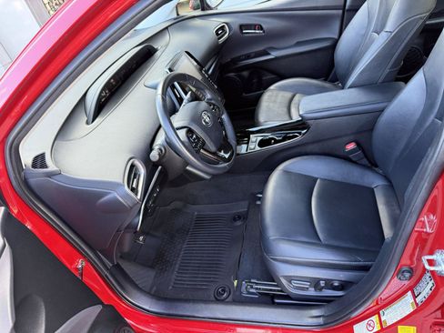 Certified 2021 Toyota Prius Prime Limited FWD image 13