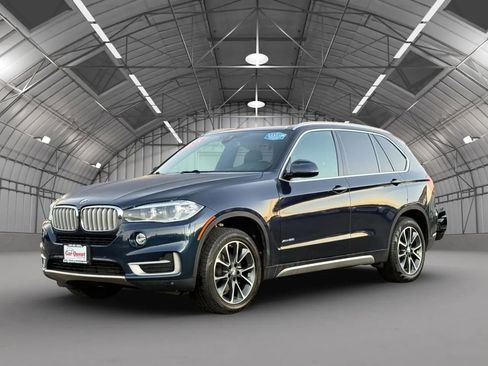 Used 2018 BMW X5 xDrive35i w/ M Sport Package image 3