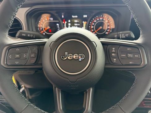 New 2026 Jeep Gladiator Sport AWD/4WD image 15