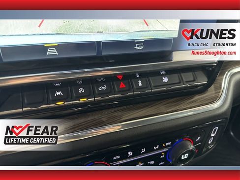 Used 2025 Chevrolet Silverado 1500 LT image 34