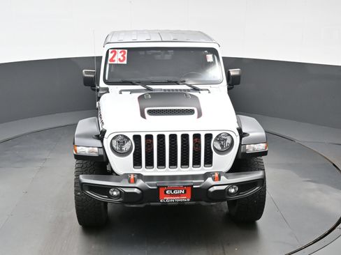 Used 2023 Jeep Gladiator Mojave w/ Trailer Tow Package AWD/4WD image 32