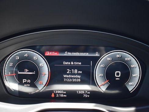 Used 2023 Audi Q5 2.0T Premium Plus AWD/4WD image 18