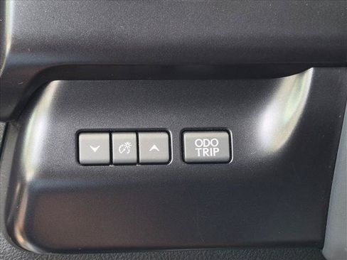 Used 2024 Lexus UX 250h FWD image 11