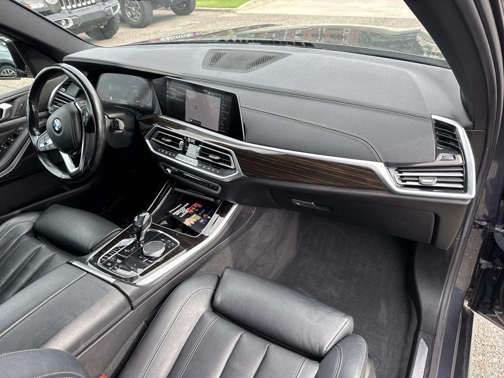 Used 2019 BMW X5 xDrive40i w/ Convenience Package AWD/4WD image 15