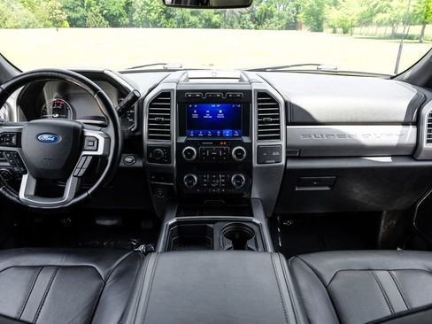 Used 2021 Ford F250 Platinum w/ FX4 Off-Road Package AWD/4WD image 17