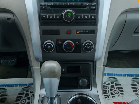 Used 2012 Chevrolet Traverse LS FWD image 17