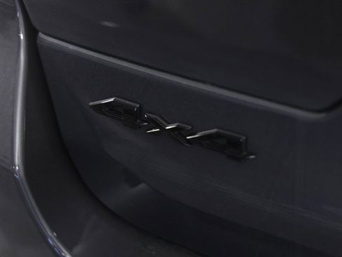 New 2025 Jeep Grand Cherokee Limited w/ Black Appearance Package image 9