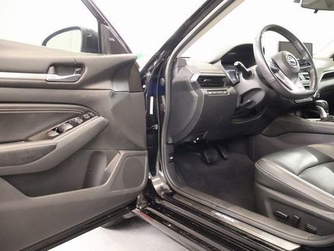 Used 2023 Nissan Altima 2.5 SL image 9