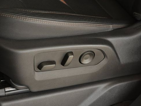 Used 2024 GMC Sierra 2500 AT4 image 31