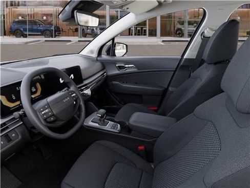 New 2026 Kia Sportage LX image 17