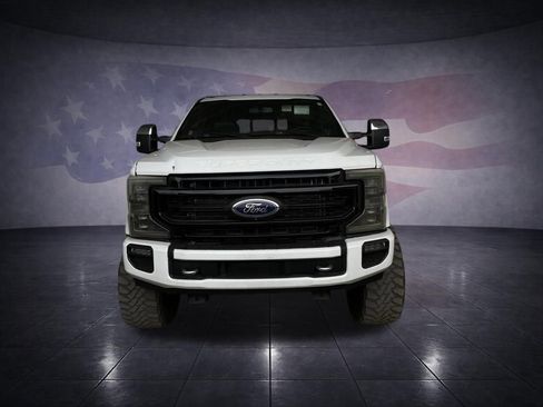 Used 2022 Ford F250 Platinum w/ FX4 Off-Road Package AWD/4WD image 8