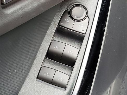 New 2026 Chevrolet Equinox LT w/ Convenience Package II image 17