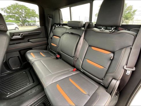 Used 2023 GMC Sierra 1500 AT4 w/ AT4 Preferred Package AWD/4WD image 19