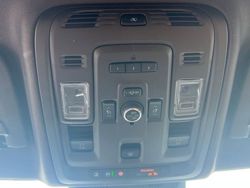 Used 2024 Cadillac Escalade Sport w/ LPO, ONYX Package AWD/4WD image 40
