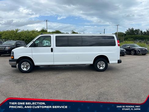 Used 2024 Chevrolet Express 3500 LT w/ LT Preferred Equipment Group RWD image 8
