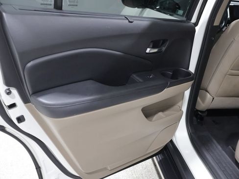 Used 2017 Honda Pilot Touring image 19