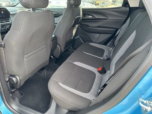 Used 2025 Chevrolet TrailBlazer LT image 14