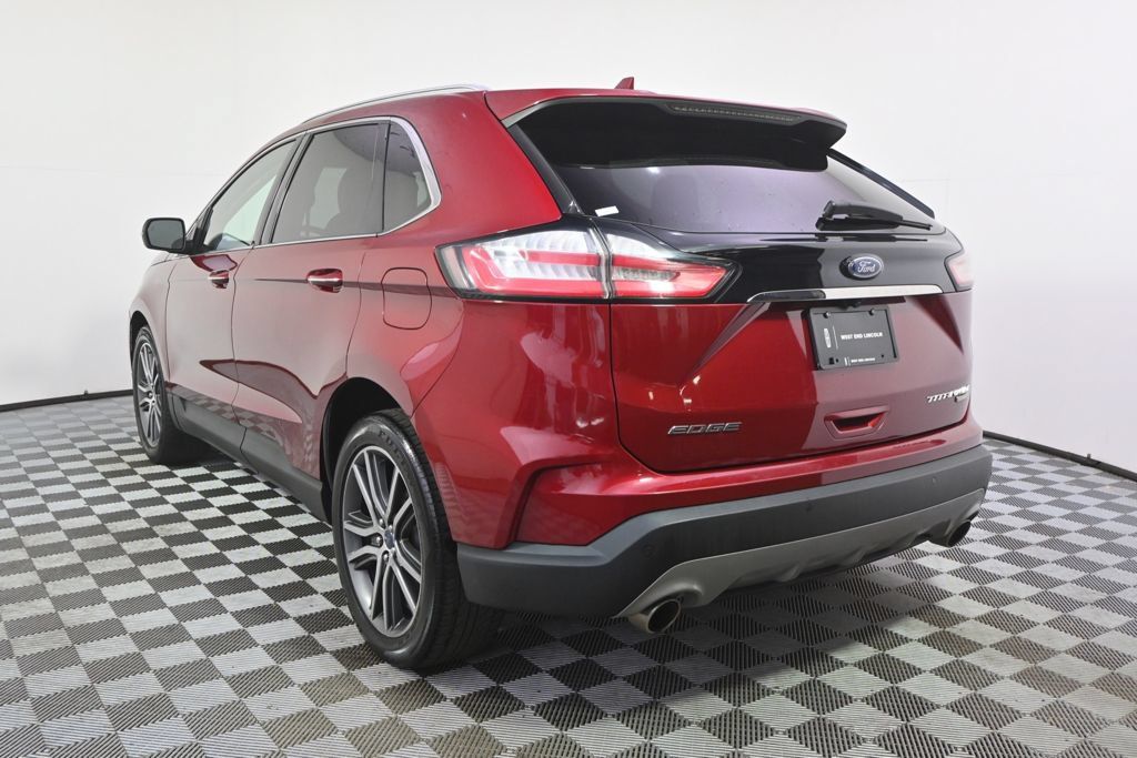 Used 2019 Ford Edge Titanium FWD image 4