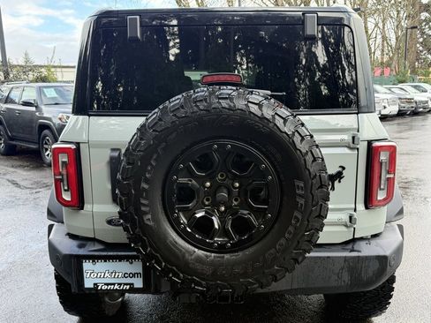 Used 2024 Ford Bronco Wildtrak image 14