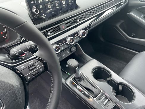 Used 2026 Honda Civic Sport Touring image 19