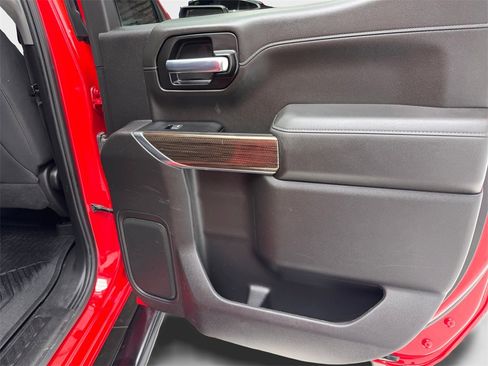 Used 2021 Chevrolet Silverado 1500 RST image 45