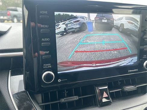 Used 2022 Toyota Corolla LE image 20