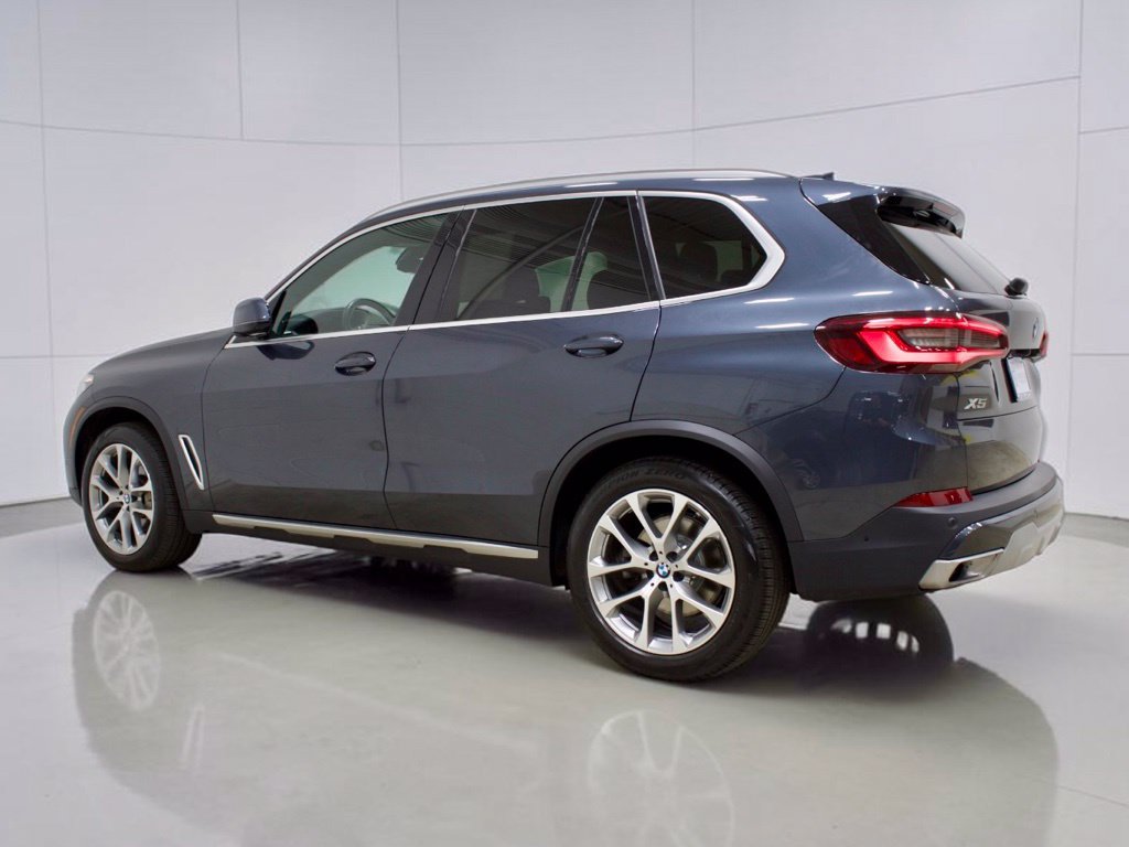 Used 2022 BMW X5 xDrive40i w/ Premium Package AWD/4WD image 13