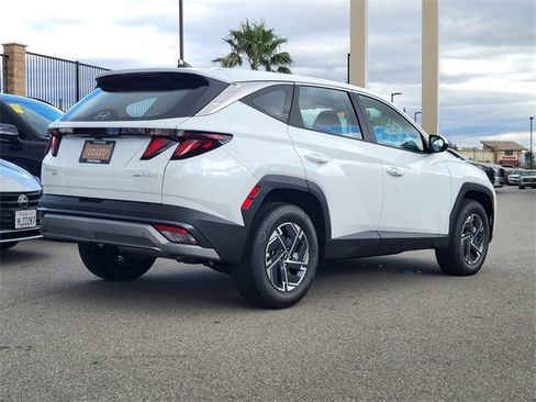 New 2026 Hyundai Tucson Blue SE w/ Tow & Go Package image 2