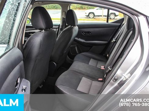 Used 2024 Nissan Sentra SV FWD image 17