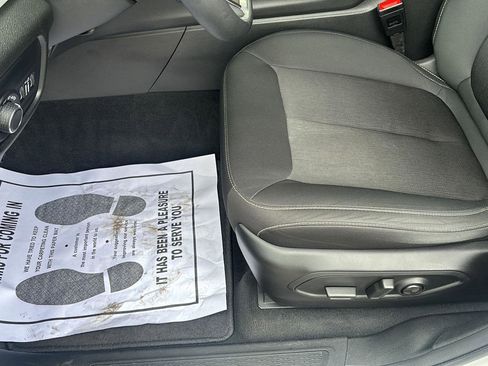 Used 2023 Jeep Grand Cherokee L Laredo w/ Luxury Tech Group I image 6