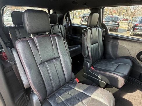 Used 2018 Dodge Grand Caravan GT FWD image 36