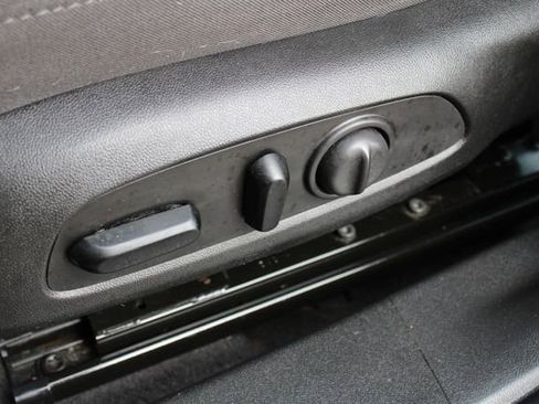 Used 2020 Chevrolet Malibu LT image 3