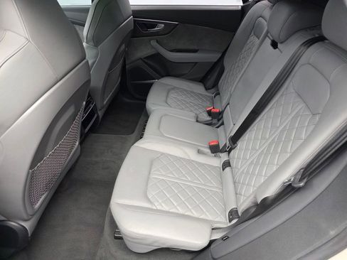 Used 2021 Audi SQ8 Prestige AWD/4WD image 14