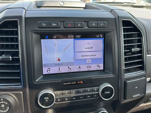 Used 2019 Ford Expedition Limited w/ Equipment Group 302A AWD/4WD image 16