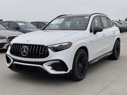 Used 2024 Mercedes-Benz GLC 43 AMG 4MATIC image 7