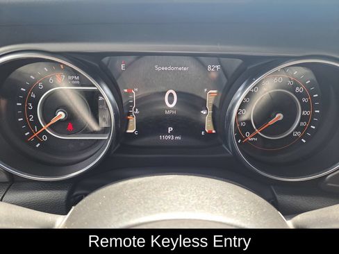 Used 2023 Jeep Gladiator Sport AWD/4WD image 12