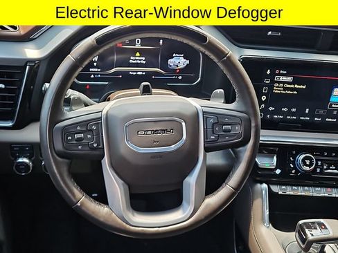 Used 2025 GMC Sierra 1500 Denali AWD/4WD image 10