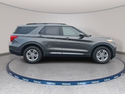 Certified 2020 Ford Explorer XLT w/ Comfort Package image 4